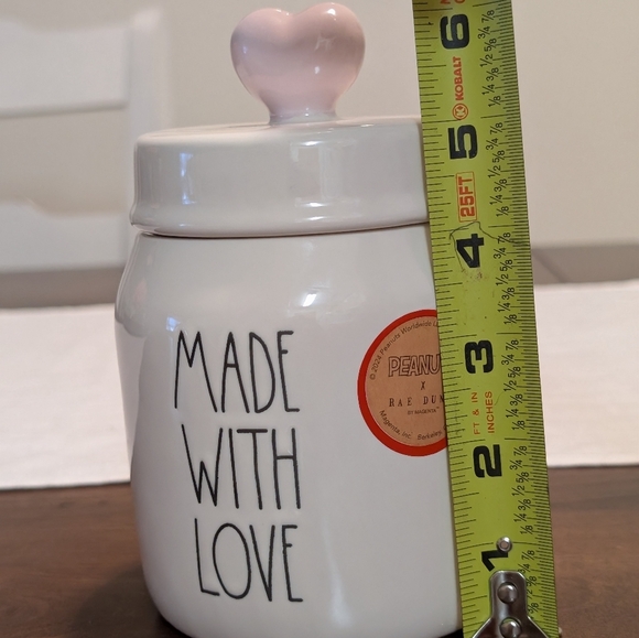 2025 Rae Dunn Peanuts Snoopy Valentine's Day canister. - Picture 2 of 2